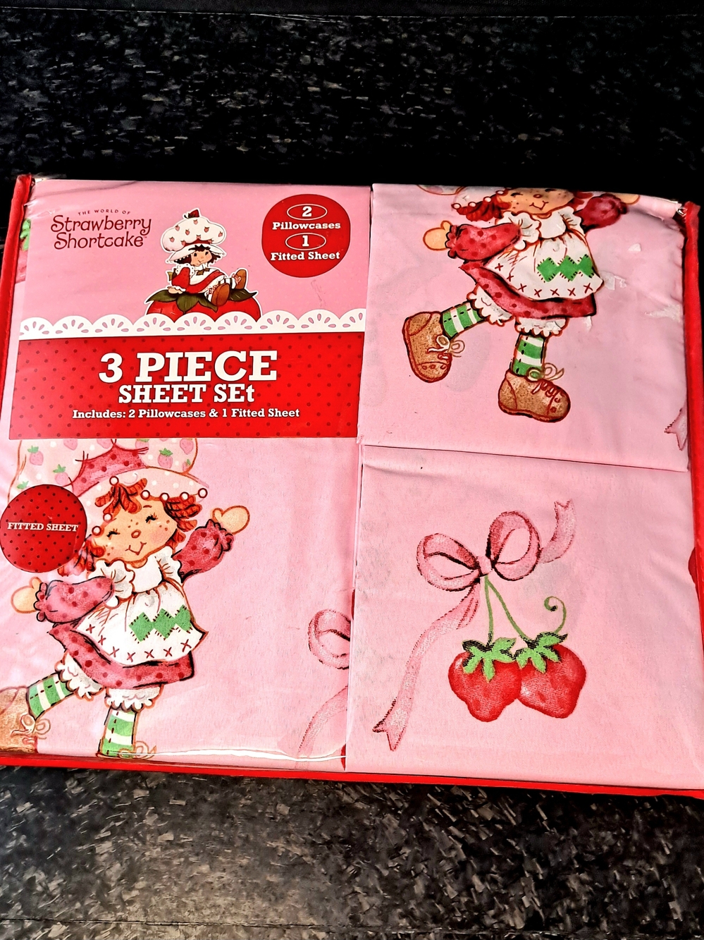 Pink 3-Piece Strawberry Shortcake Sheet Set